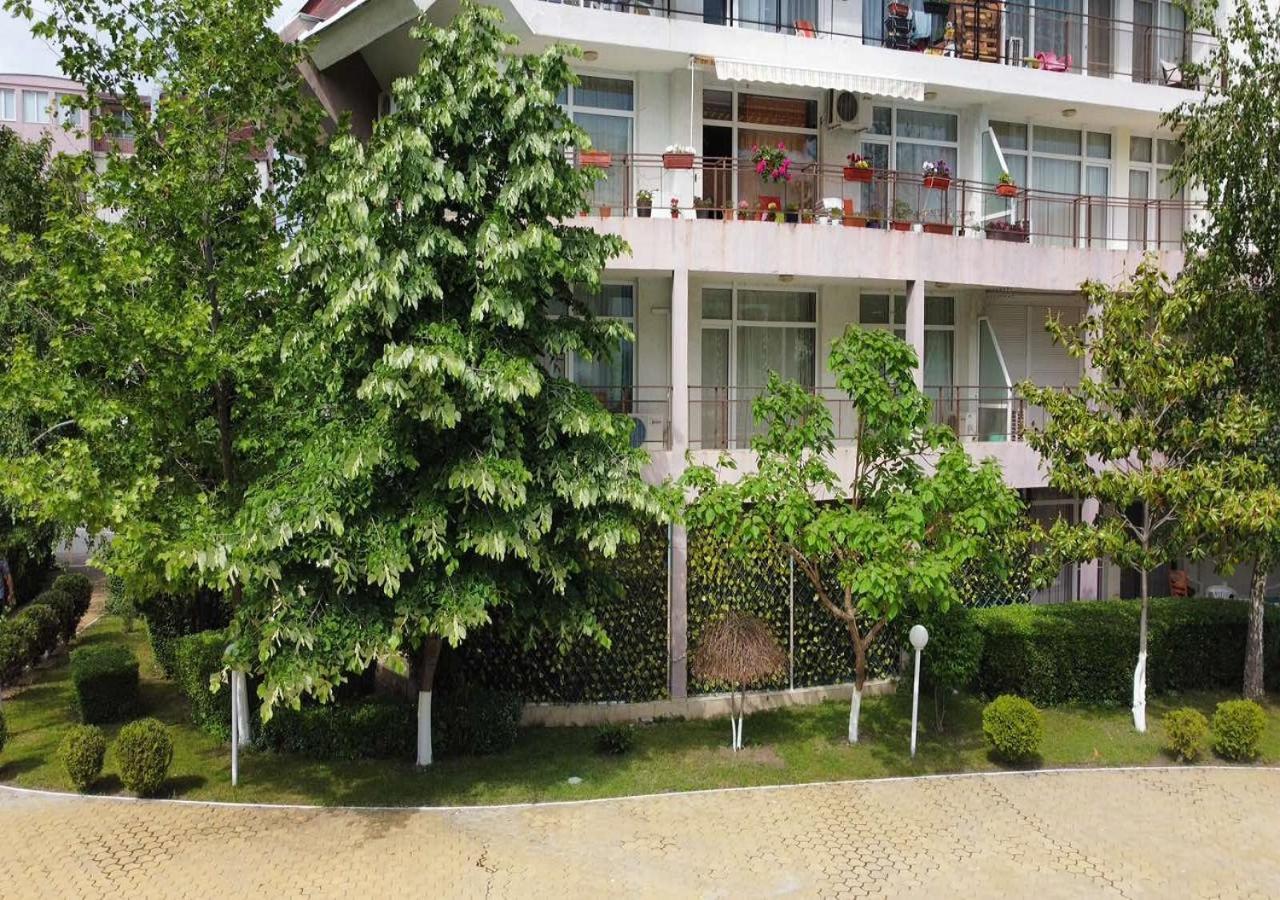 Charis Cozy Family Apart At Sun Village Complex Close To The Beach Солнечный берег Экстерьер фото